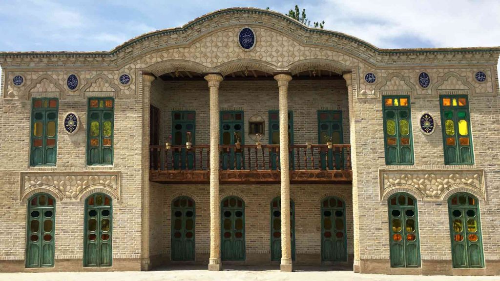 طراحی معماری سنتی خانه پریشانی میدان پارک مشهد