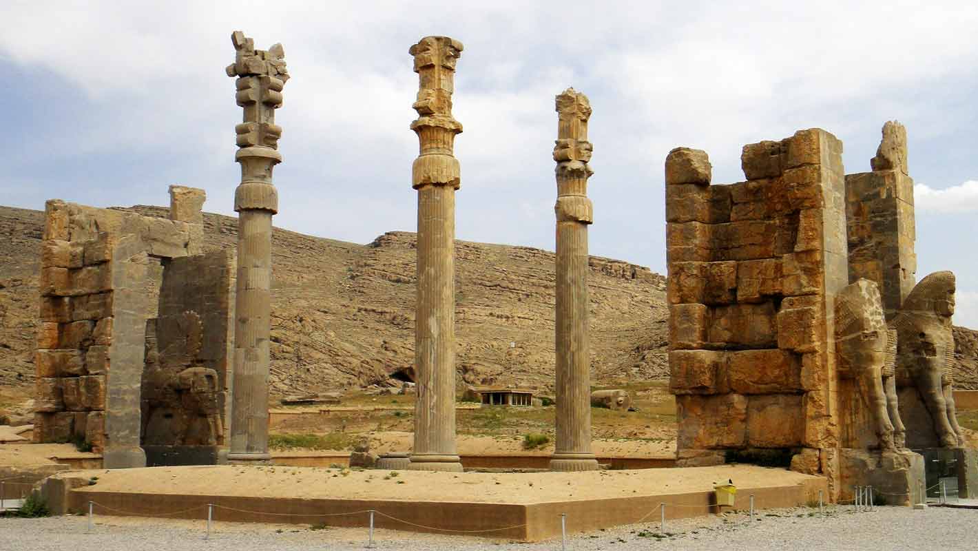 تالار-در-معماری-سنتی-در-ادوار-قبل-و-بعد-اسلام