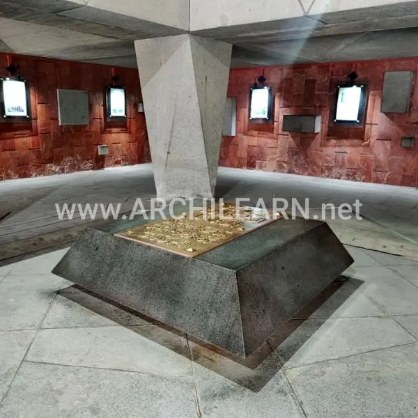 قبر نادر شاه