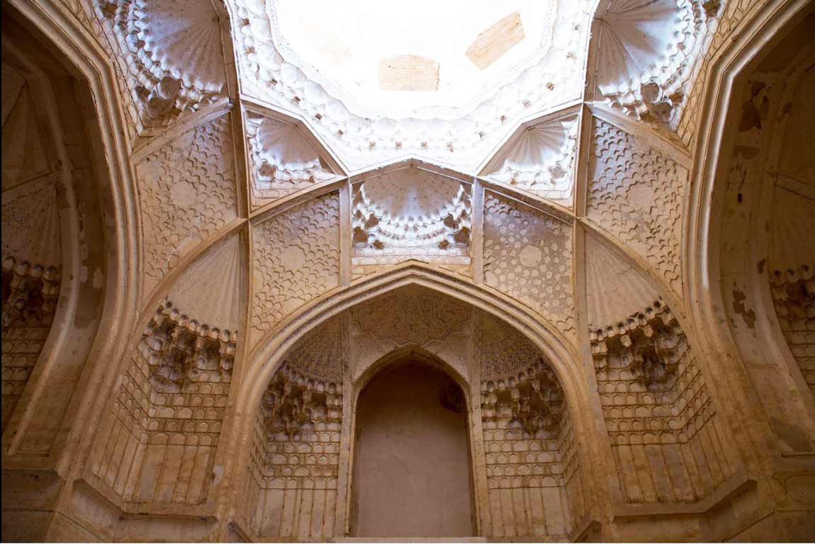 تزیینات-مدرسه-غیاثیه-خرگرد