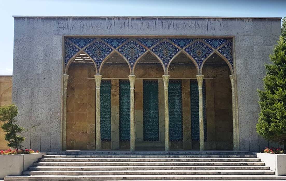 آرامگاه_صائب_تبریزی