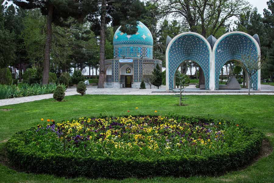 آرامگاه_کمال_الملک