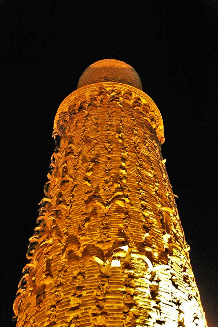 مناره_مقبره_شمس