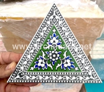 کاشی مثلثی